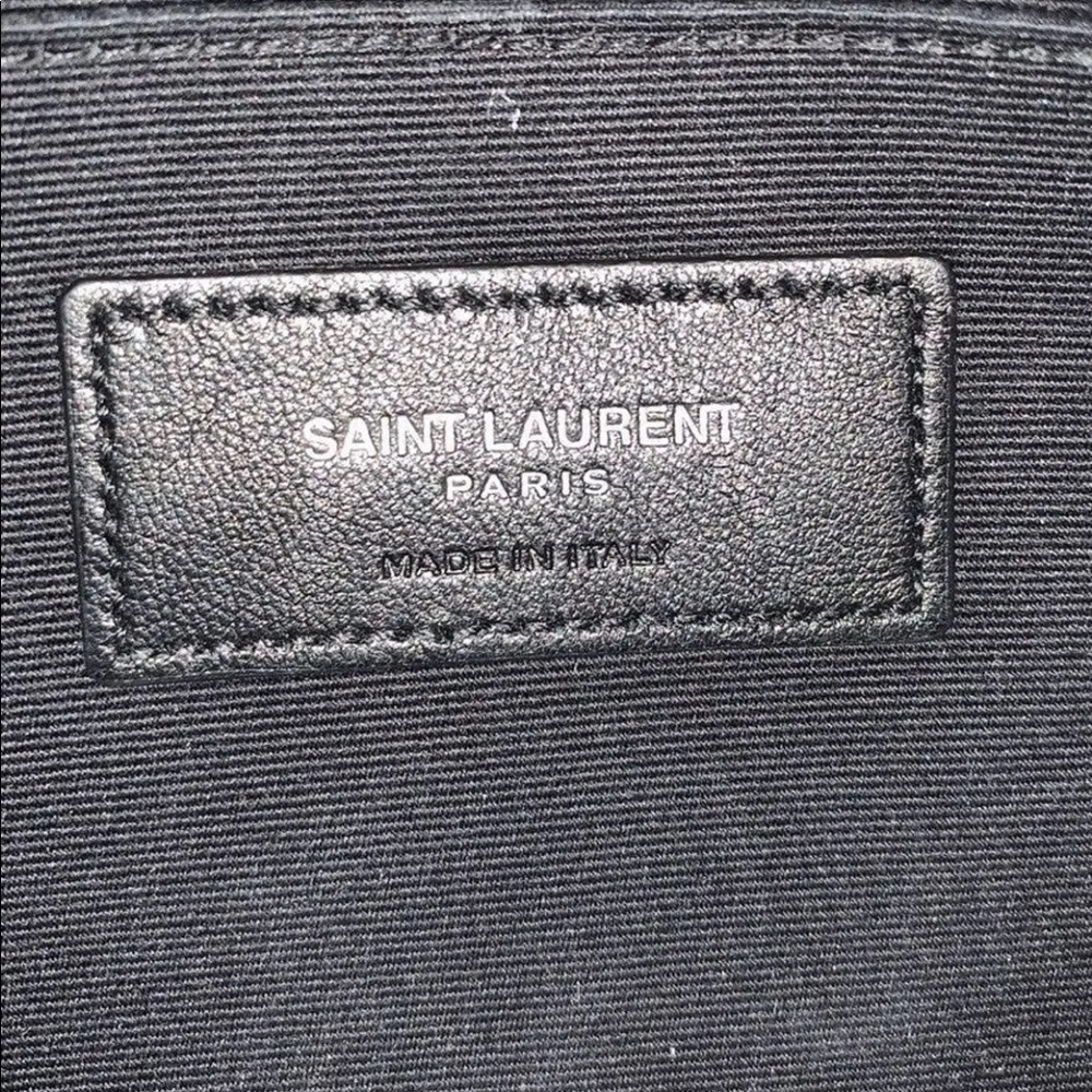 ❌SOLD❌Yves Saint Laurent Pouch - Picture 5 of 6